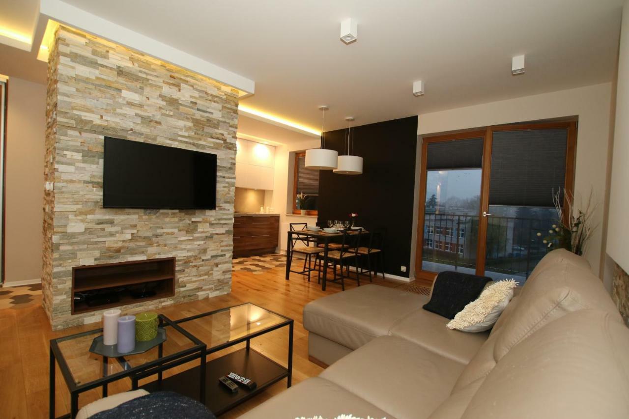Apartament "Park Lotnikow" Красков Екстериор снимка