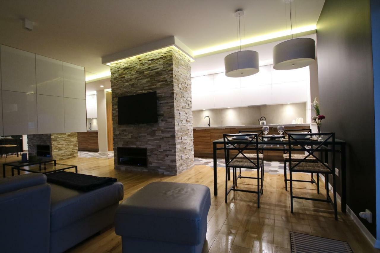 Apartament "Park Lotnikow" Красков Екстериор снимка