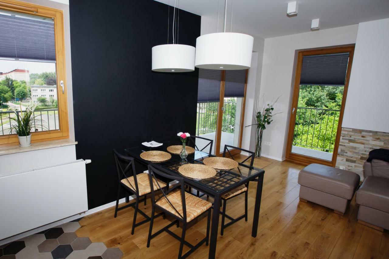 Apartament "Park Lotnikow" Красков Екстериор снимка